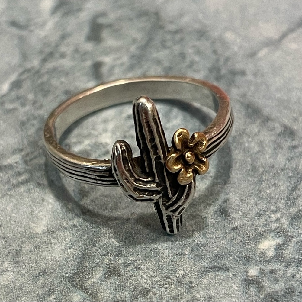 James Avery sz 7